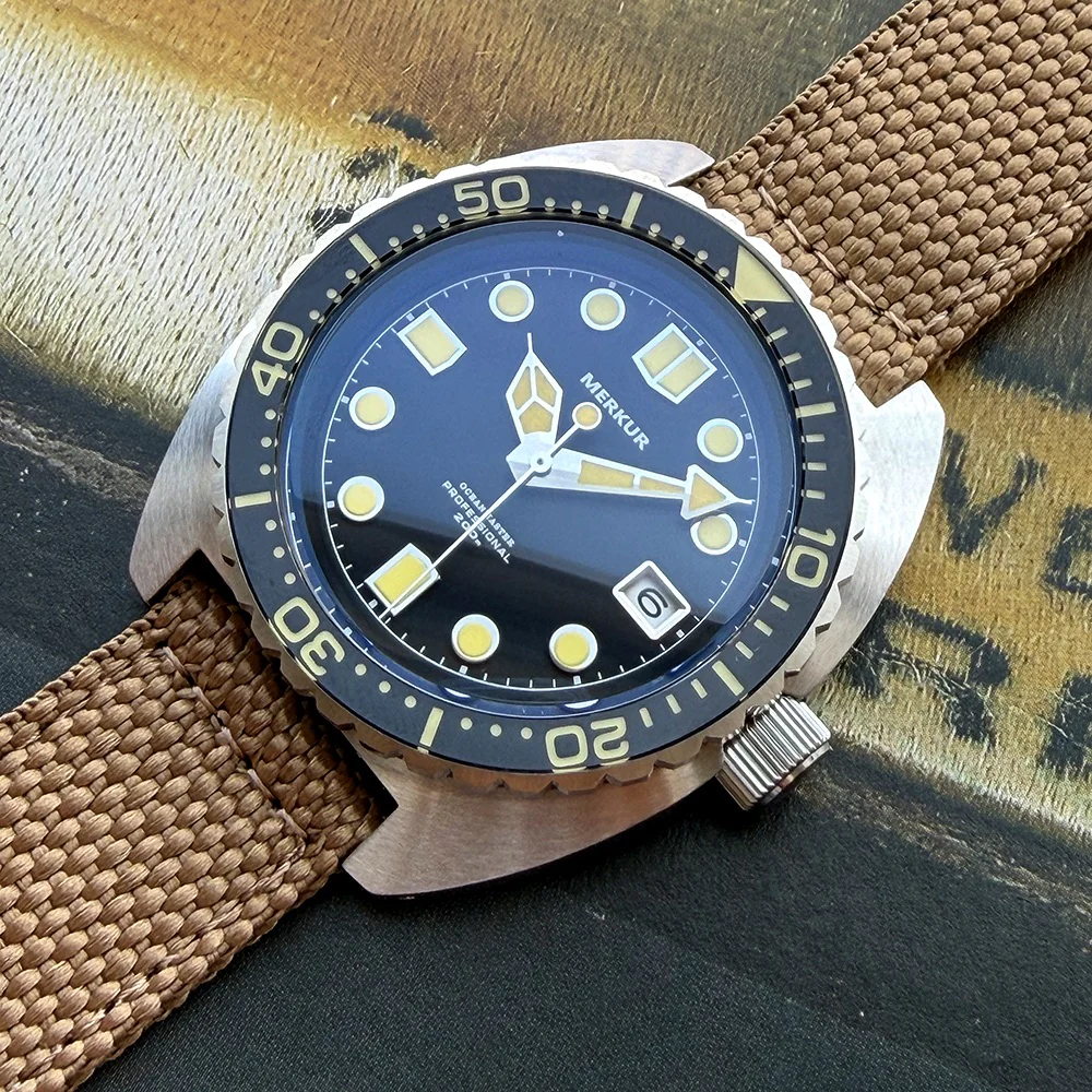 Merkur Abalone Diver Watch - Image 6