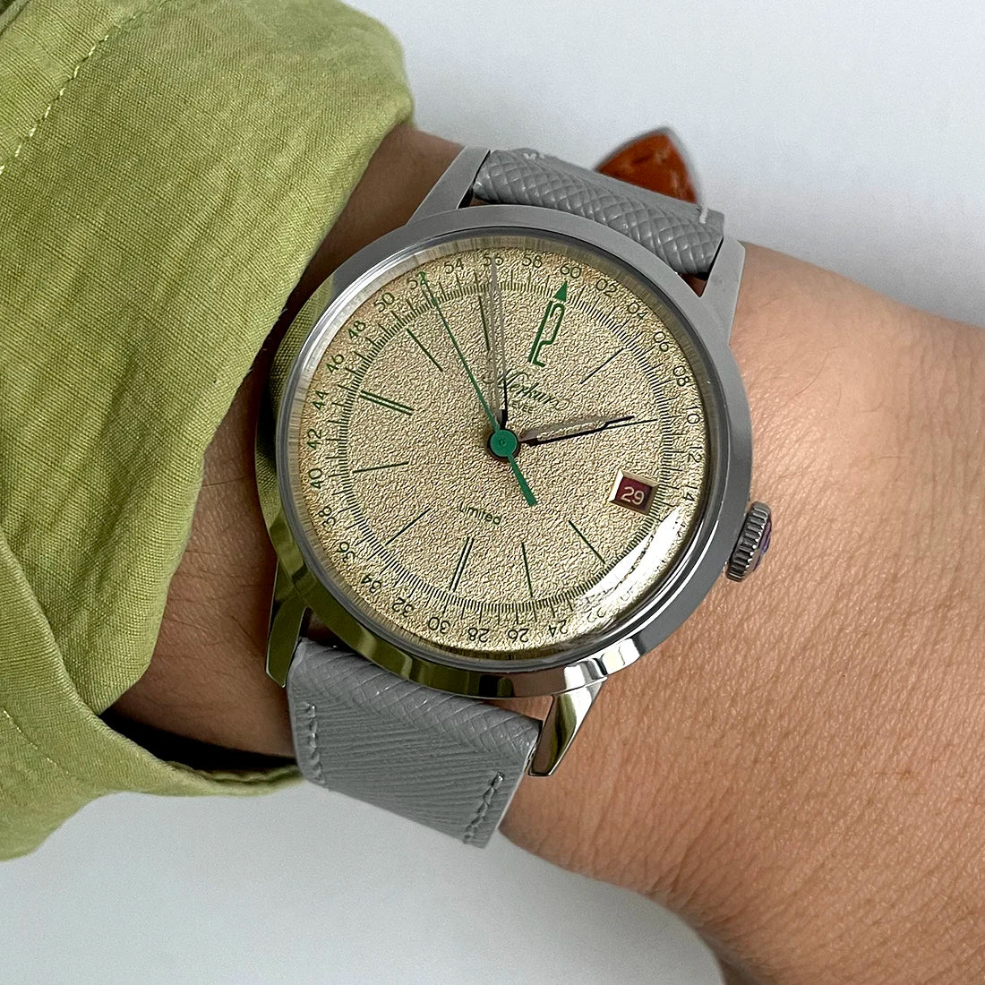 MERKUR Mechanical Watch - Image 4